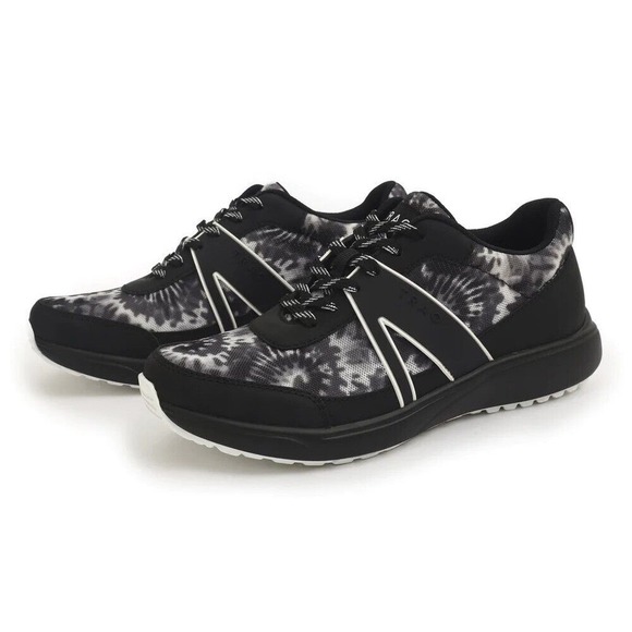 TRAQ by Alegria Womens Qarma 2 Walking Shoes - Black & White Blast Off NIB - Picture 1 of 8